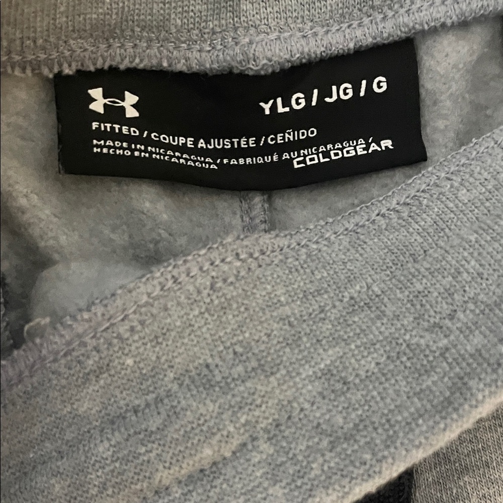 Under Armour Kids Shorts Set - Red, Gray, Black - Picture 12 of 13